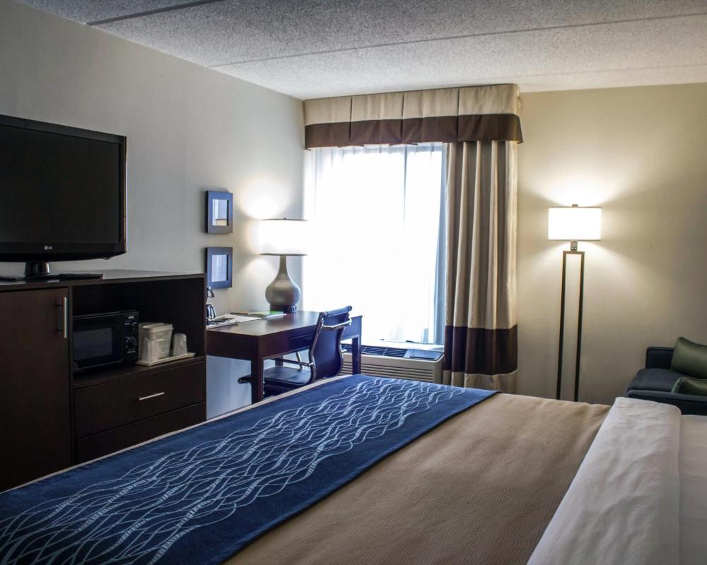 King Suite - Non-Smoking interior